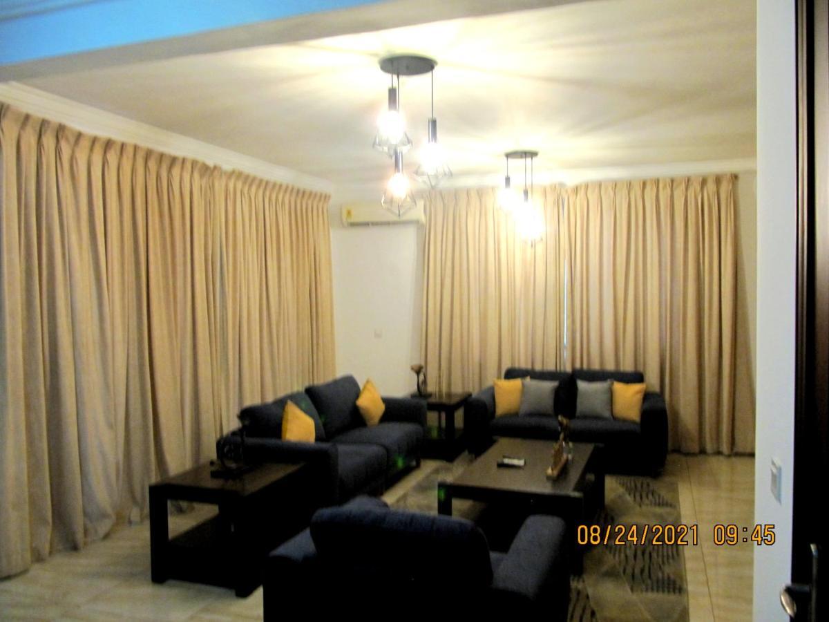 Bertha'S Court D-Plus Apartments Dzorwulu Luaran gambar